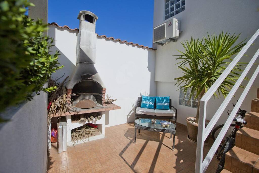 Apartman Tino With Two Sunny Terace Hvar Town Exterior photo